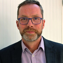 Peter Bauer Peter Bauer
