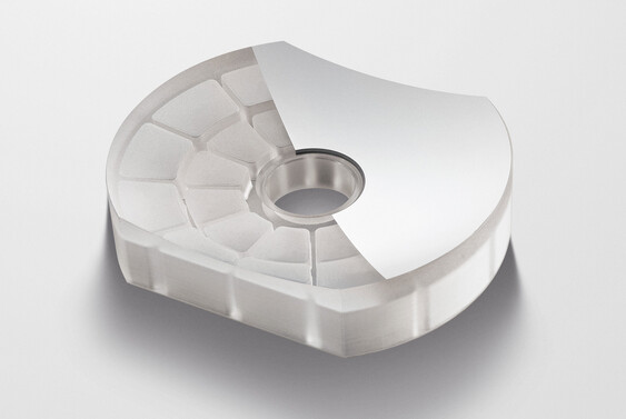 Light-weight mirrors for monitoring systems Light-weight mirrors for monitoring systems